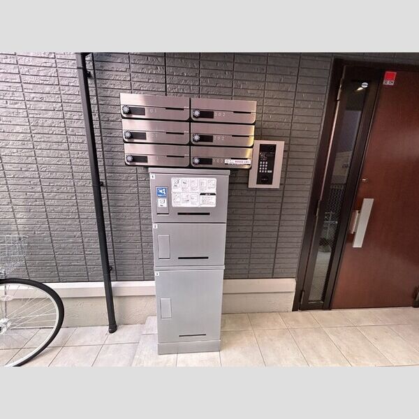 現地周辺 (宅配ボックス)