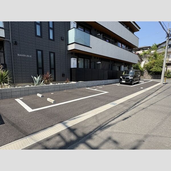 駐車場 (駐車場)