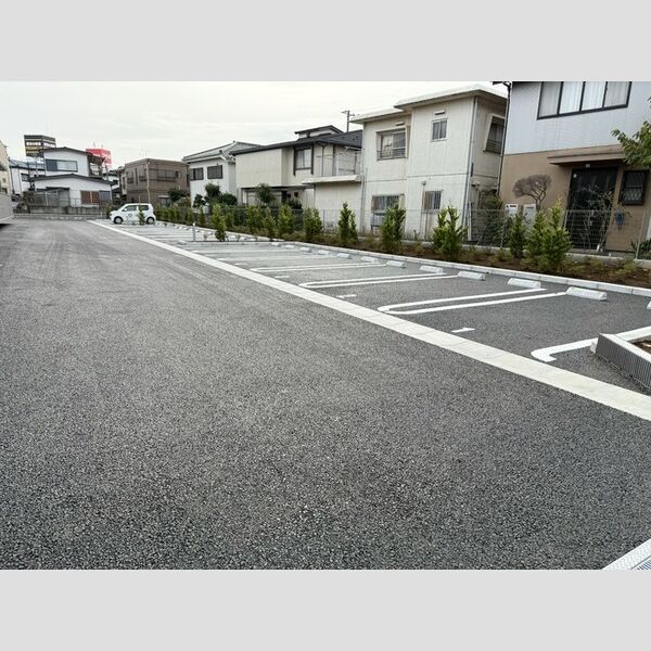 駐車場 (駐車場)