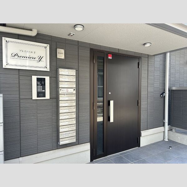 エントランス (エントランス)