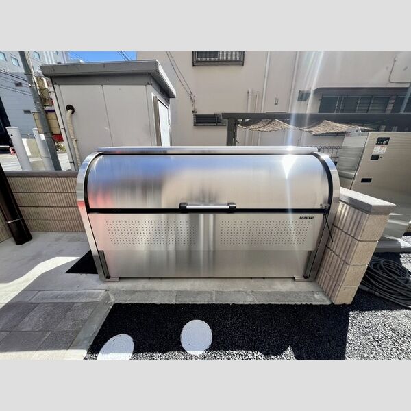 現地周辺 (ゴミステーション)