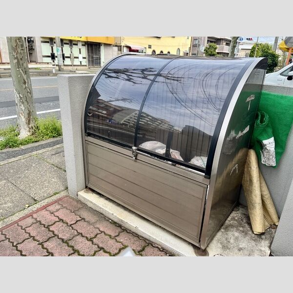 現地周辺 (ゴミステーション)