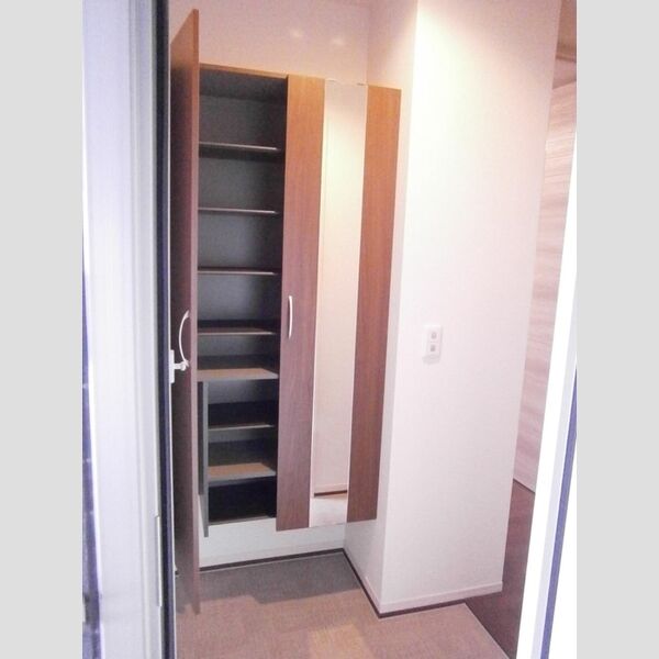 玄関 (シューズボックス)