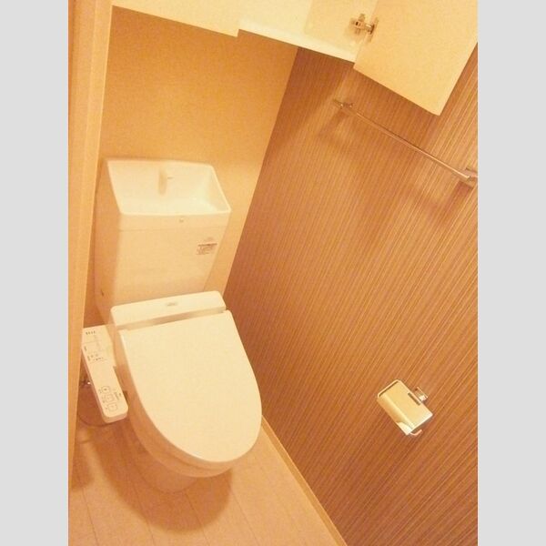 トイレ (温水洗浄暖房便座)