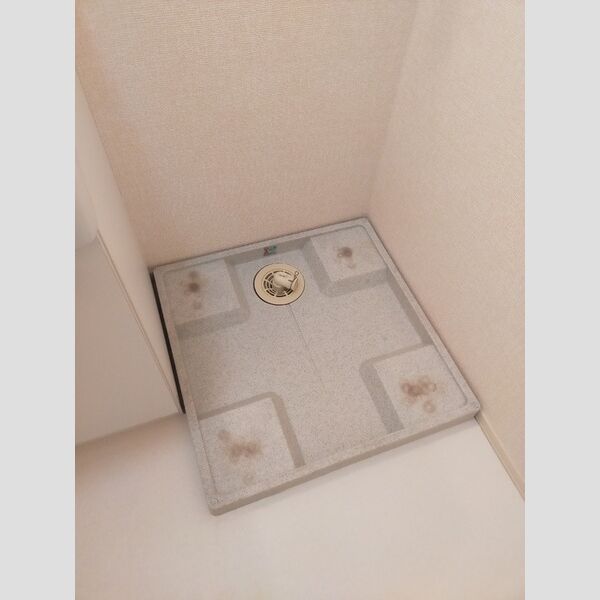 その他 (洗濯機置き場)