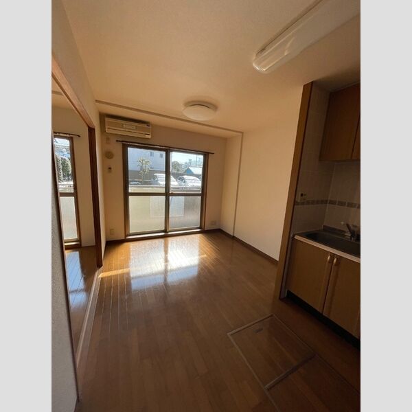 居室・リビング (DK)