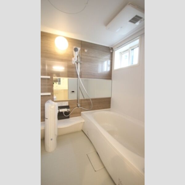 バス (A202バスルーム)