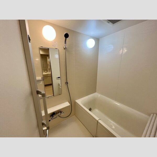 バス (浴室)