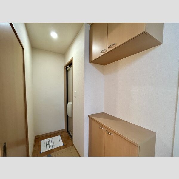 玄関 (玄関)