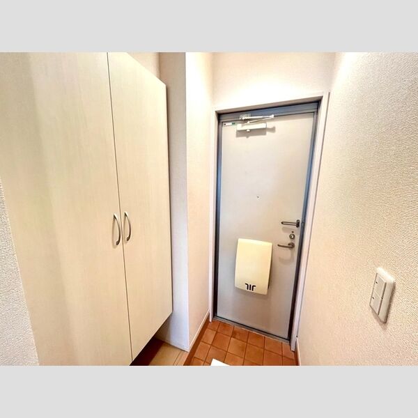 玄関 (玄関)