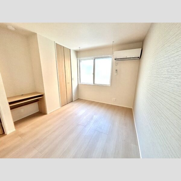 その他 (東側洋室)