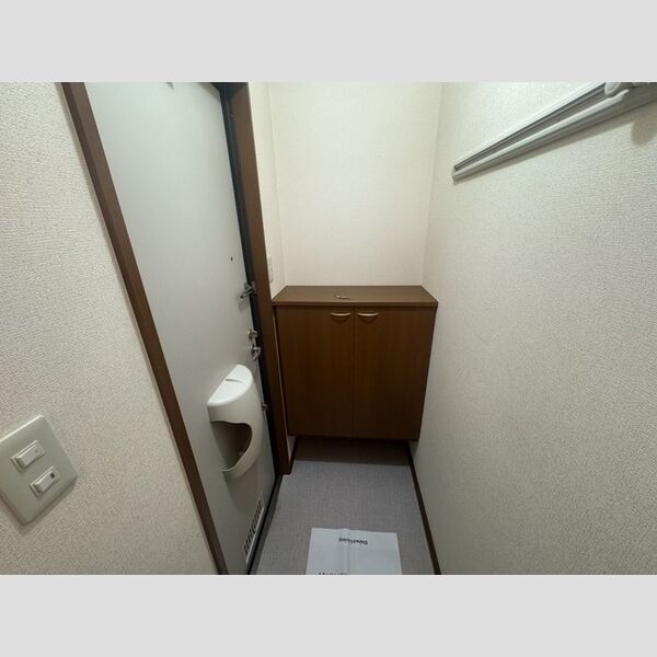 玄関 (玄関)
