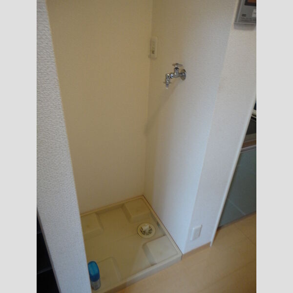 その他 (洗濯機置き場)