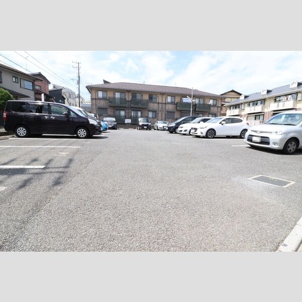 駐車場 (駐車場)