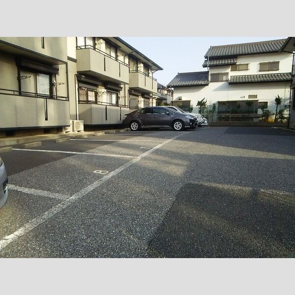 駐車場 (駐車場)