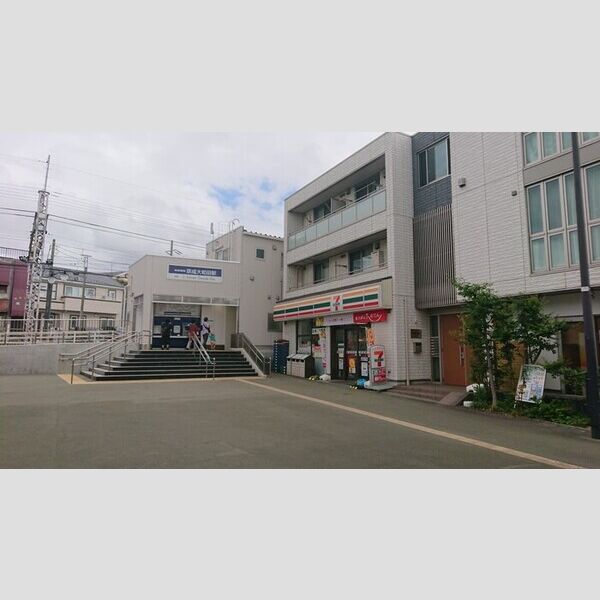 現地周辺 (京成大和田駅、コンビニエンスストア)