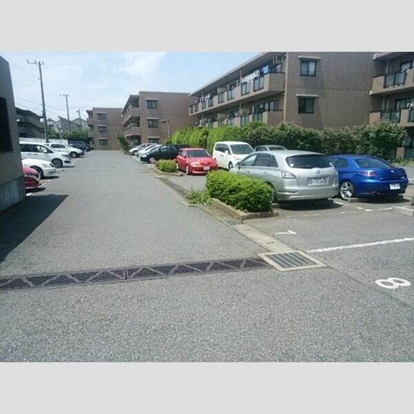 駐車場 (駐車場)