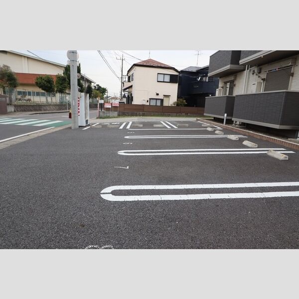 駐車場 (駐車場)