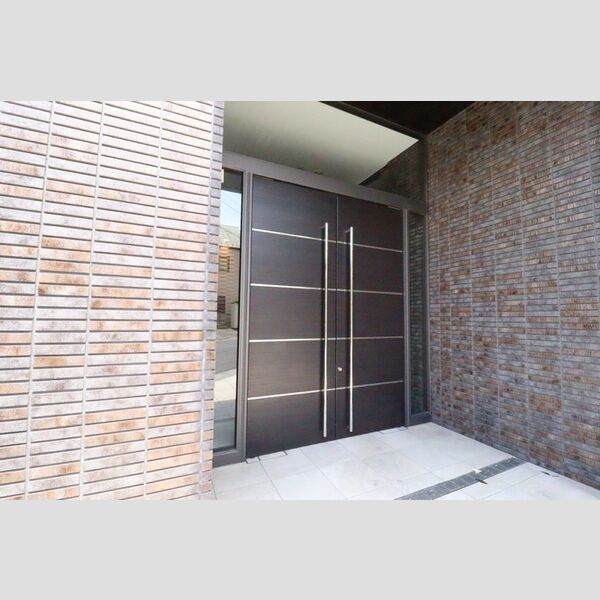 エントランス (エントランス)