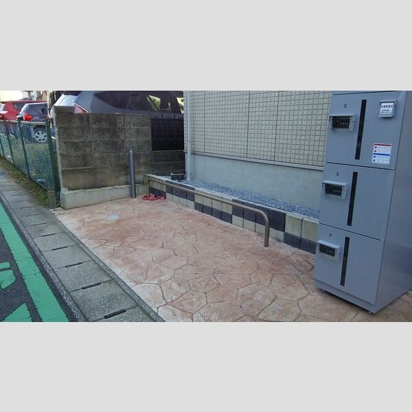 現地周辺 (駐輪場)