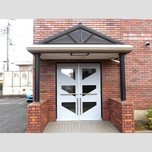 エントランス (エントランス)