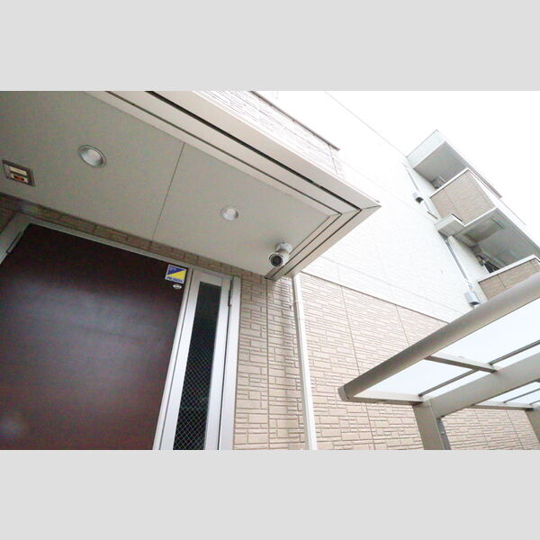 建物外観 (防犯カメラ)