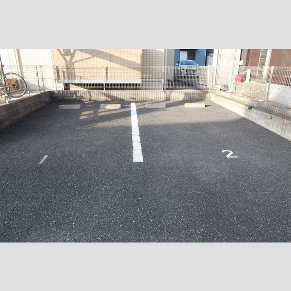 駐車場 (駐車場)