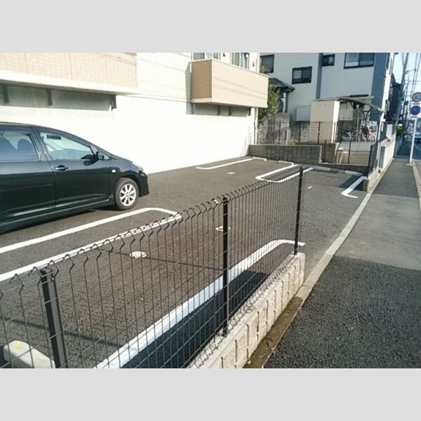 駐車場 (駐車場)
