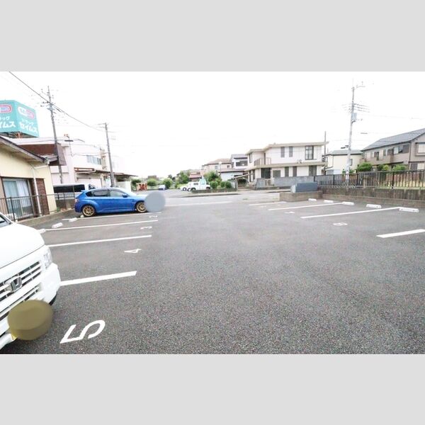 駐車場 (駐車場)