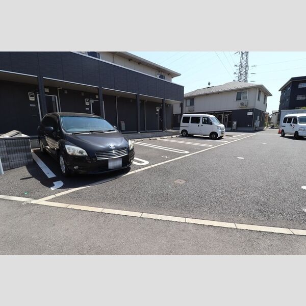 駐車場 (駐車場)