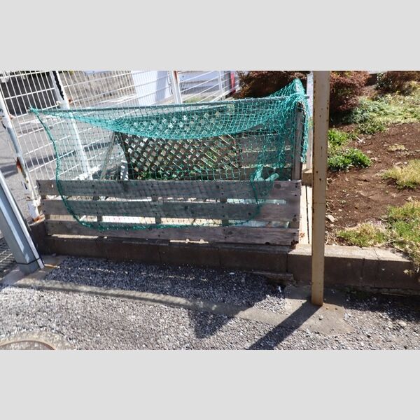 現地周辺 (入居者様専用ゴミ置き場)