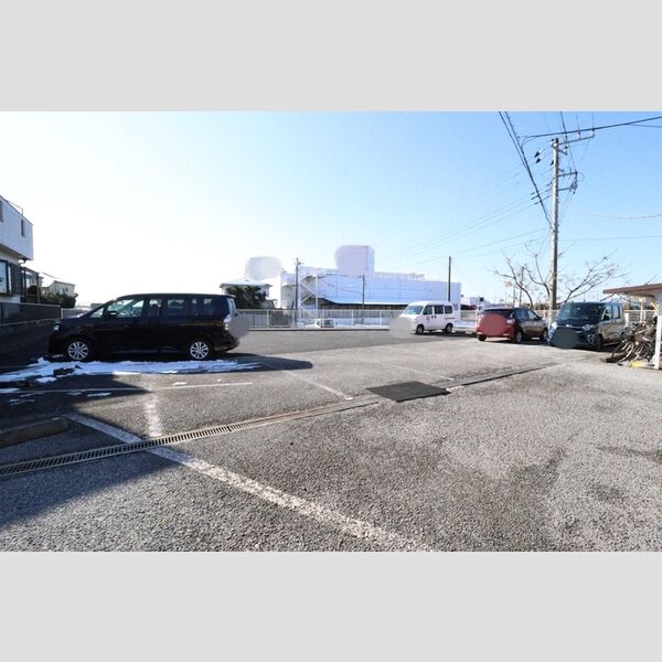 駐車場 (駐車場)