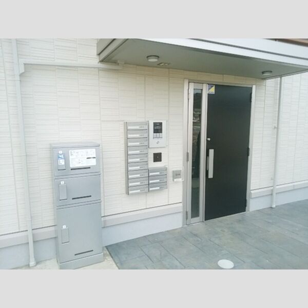 現地周辺 (オートロック、宅配BOX)