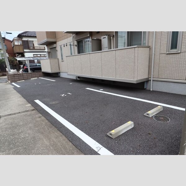 駐車場 (駐車場)