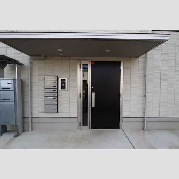 エントランス (エントランス)