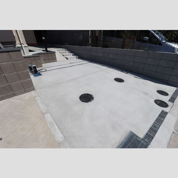 駐車場 (駐車場)