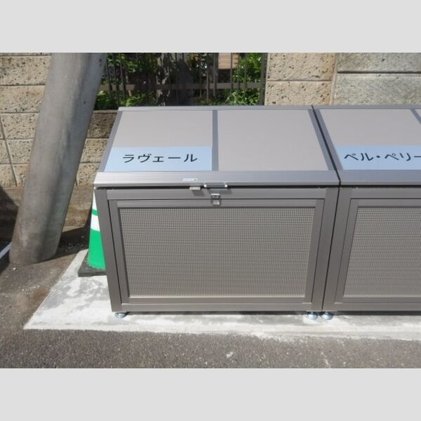 現地周辺 (入居者様専用ゴミストッカー)