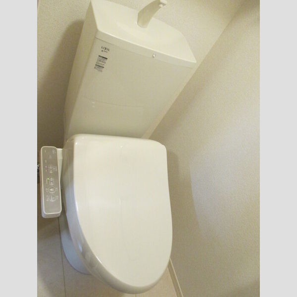 トイレ (温水洗浄暖房便座)