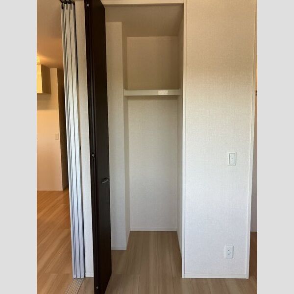 収納 (物入)