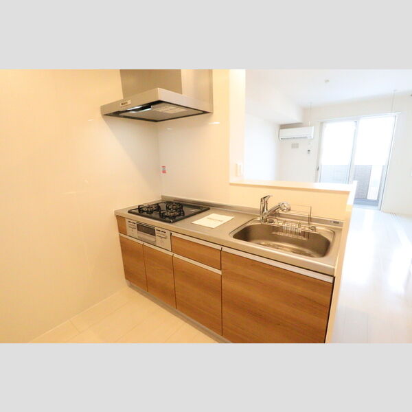 キッチン (対面式3口ガスコンロ付システムキッチン)