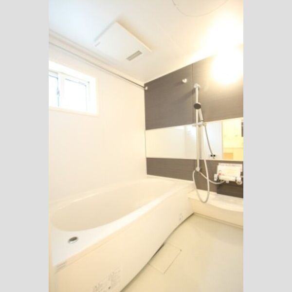 バス (Ⅱ101浴室)