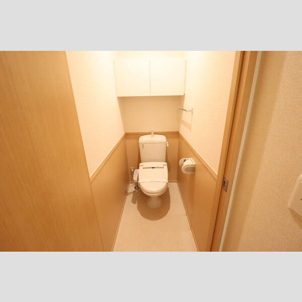 トイレ (温水洗浄便座)