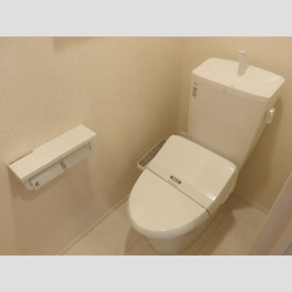 トイレ (温水洗浄暖房便座)