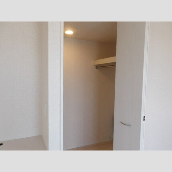 収納 (ウォークインクローゼット)