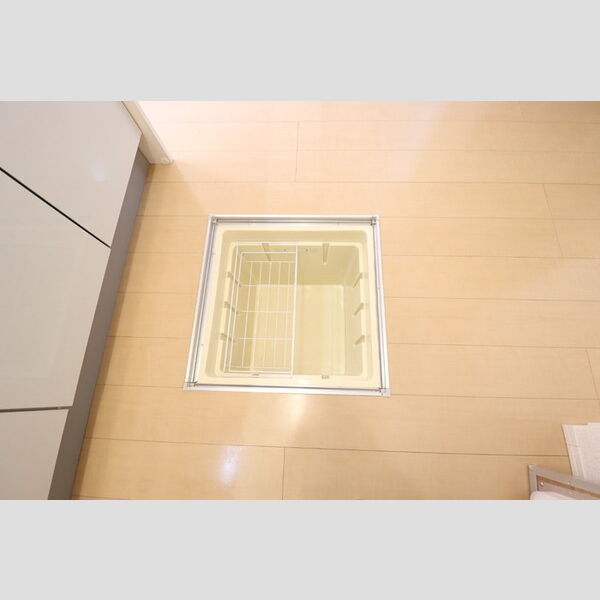 キッチン (床下収納)