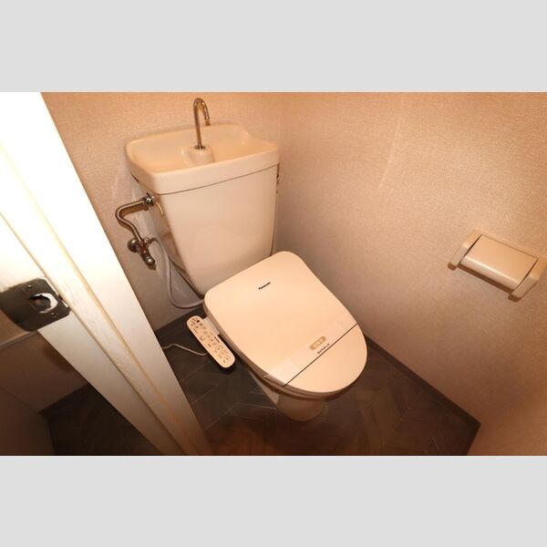 トイレ (温水洗浄暖房便座)