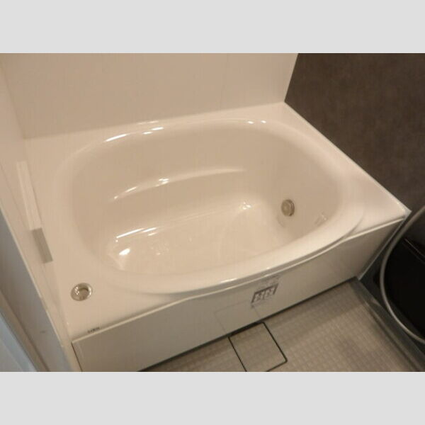 バス (追い焚き給湯機能付き浴室)