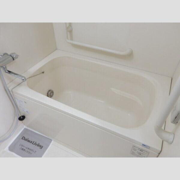 バス (追い焚き給湯機能付き浴室)