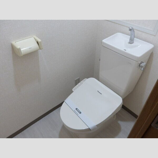 トイレ (温水洗浄暖房便座)