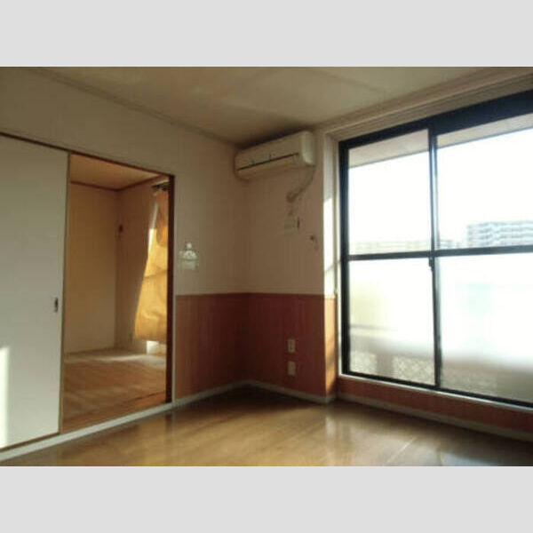 居室・リビング (B305 エアコン付き洋室)